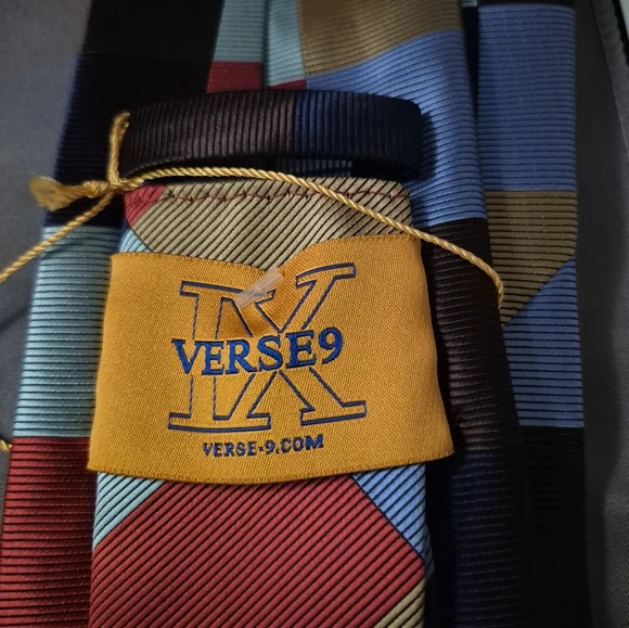 Floral and Geometric Patterned Ties Set - Picture 4 of 4